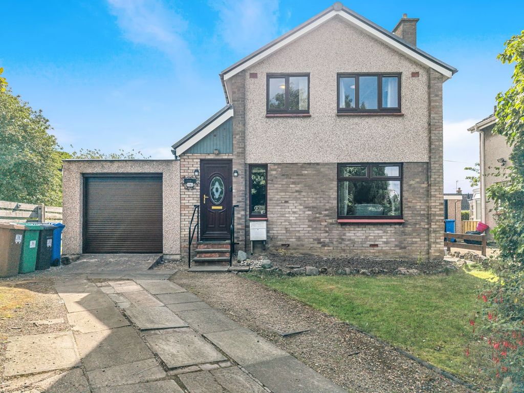 Property photo 1 of 35