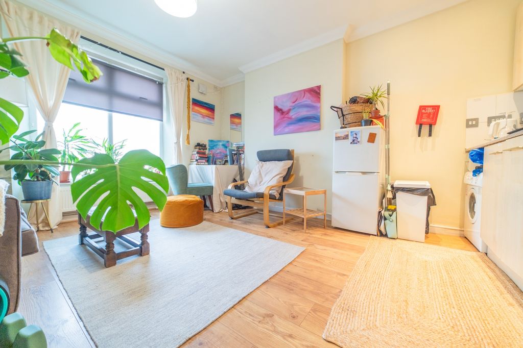 Property photo 2 of 21 Call 02920 454555 To Secure Your Viewing_1