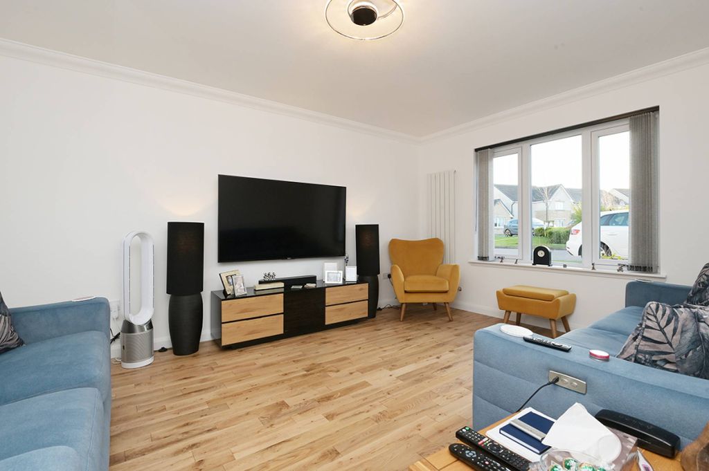 Property photo 2 of 30