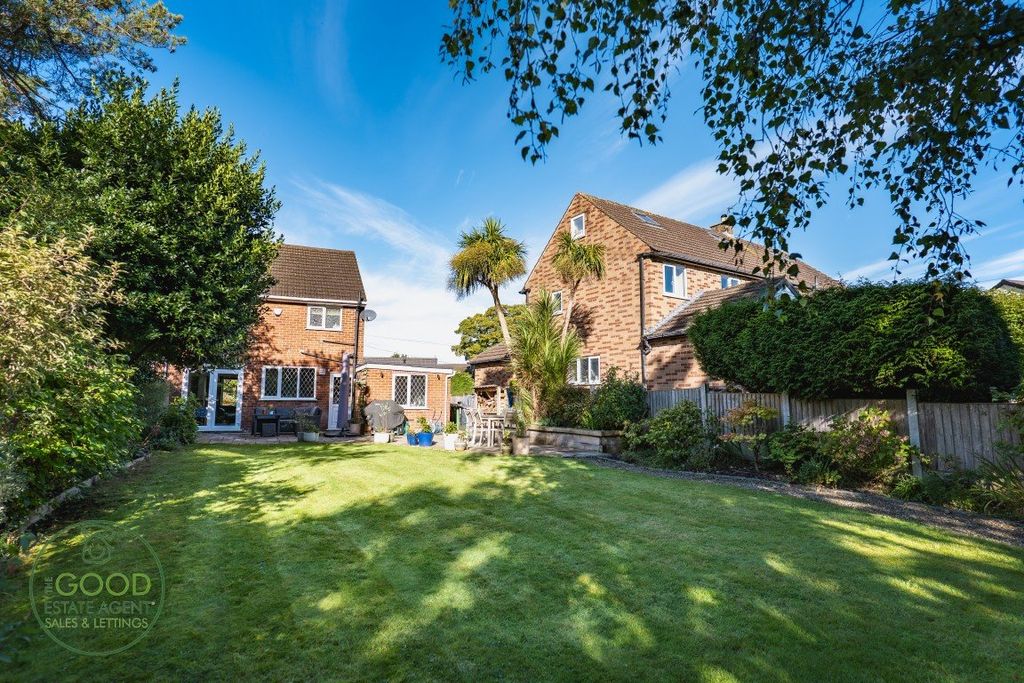 Property photo 2 of 35