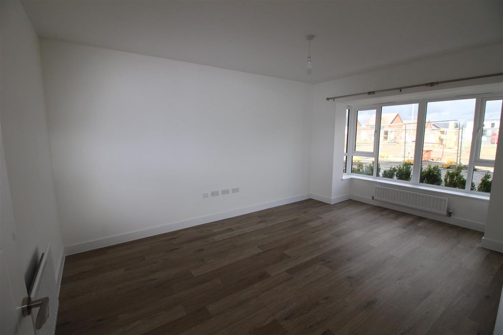 Property photo 2 of 15 Img_3957.Jpg