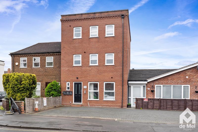 Property photo 1 of 8 Photo 1