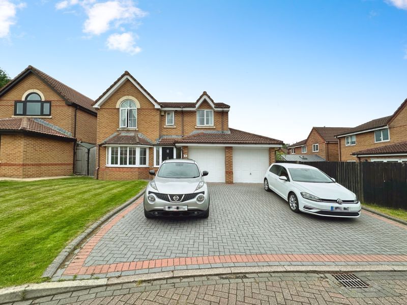 Property photo 1 of 17 Front External
