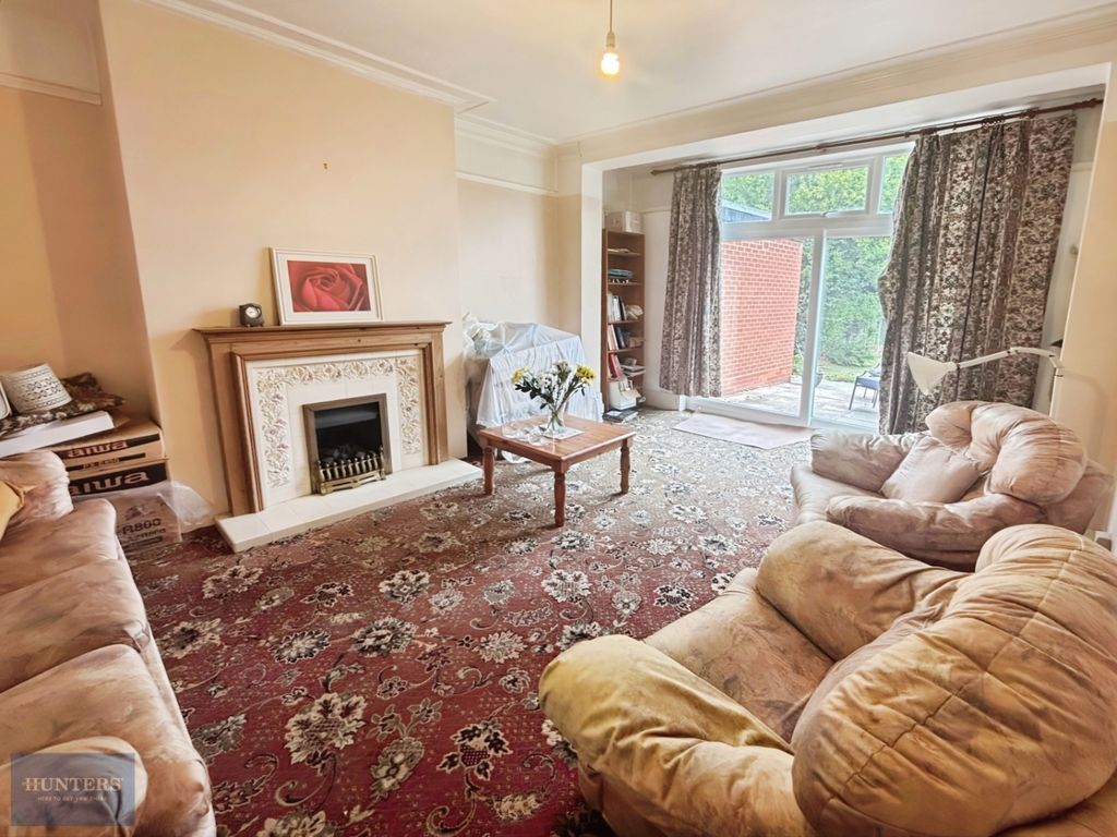 Property photo 2 of 19 Rear Reception Room