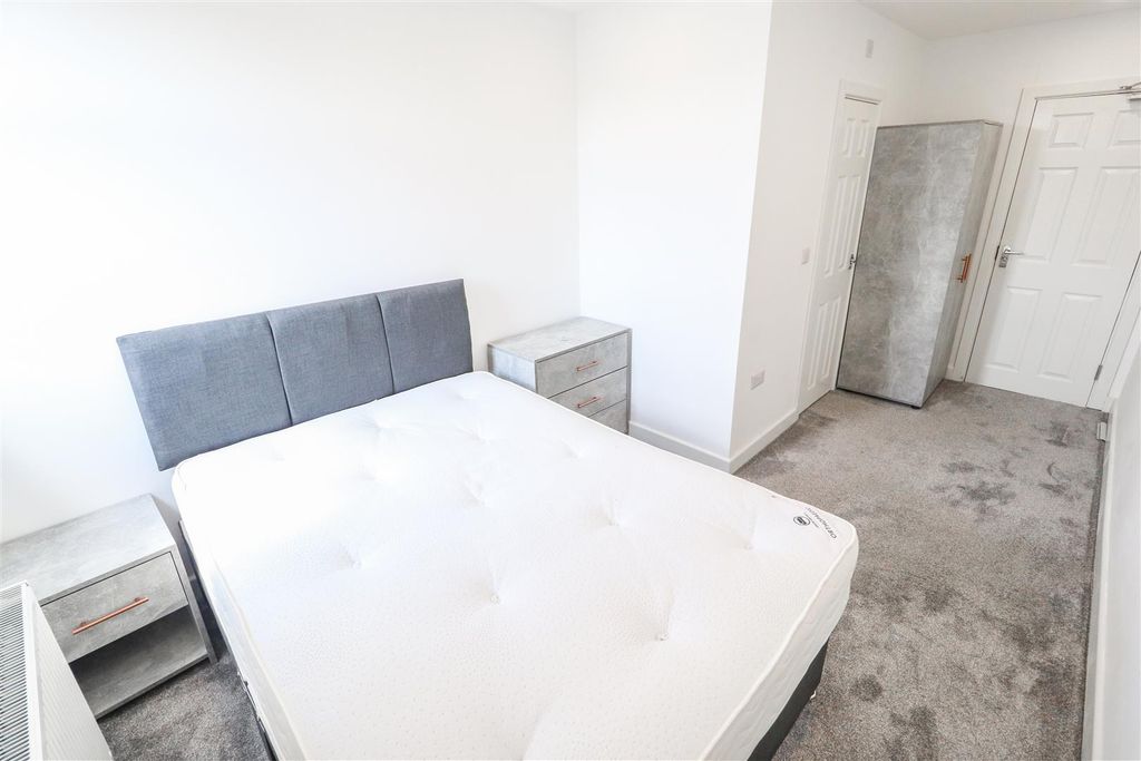 Property photo 1 of 5 194 Walsgrave Road 6.Jpg