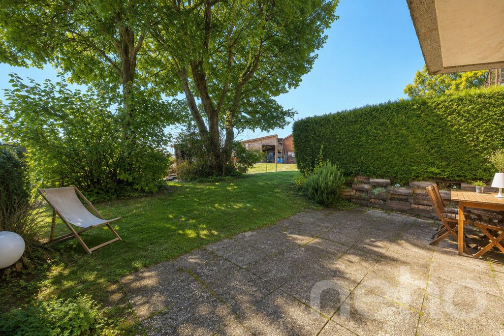 Property photo 2 of 8