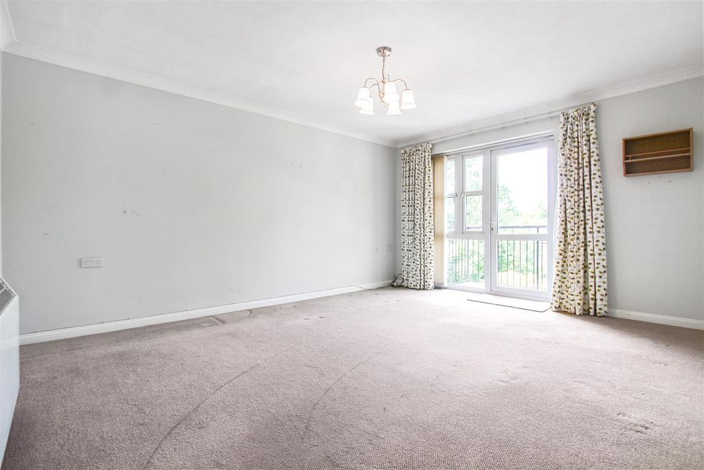 Property photo 2 of 12