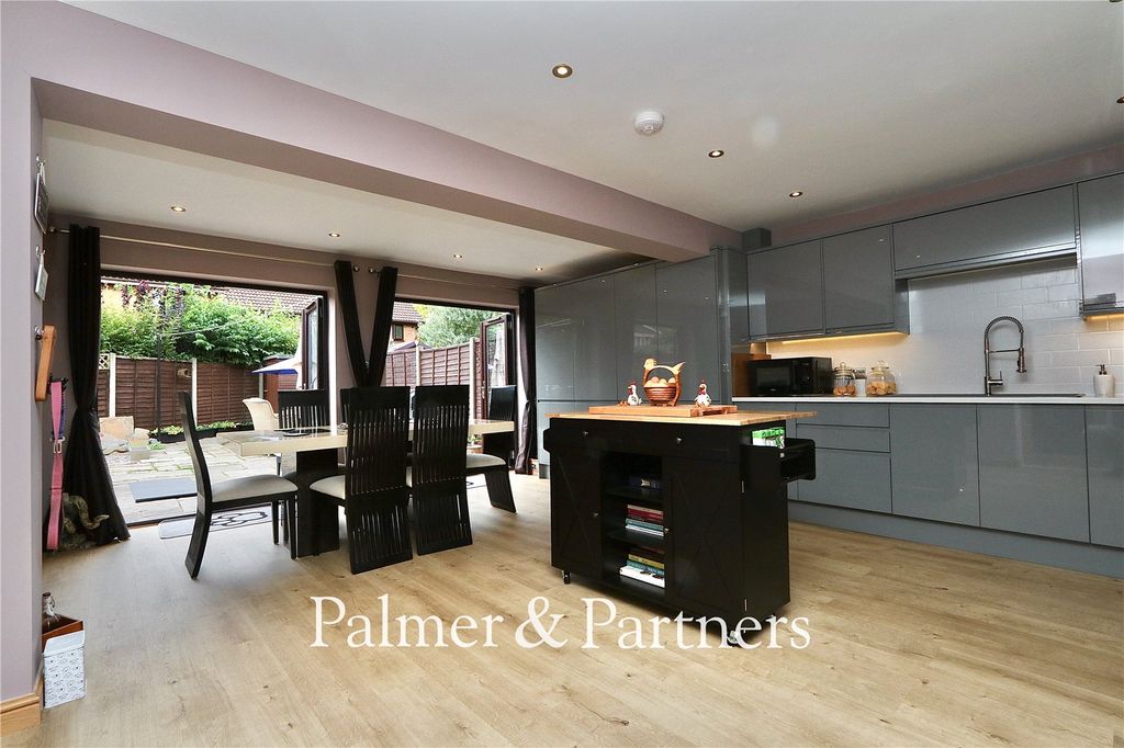 Property photo 3 of 24 Picture No. 03