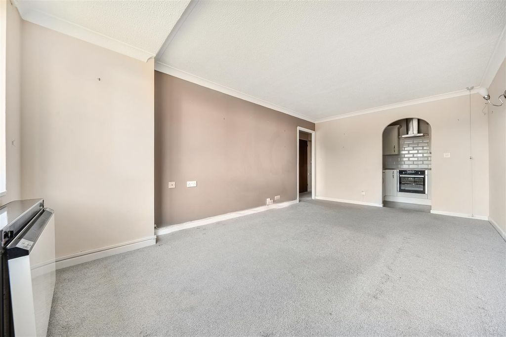 Property photo 2 of 12 Reception Room