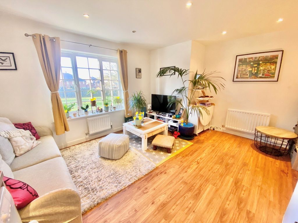 Property photo 2 of 9