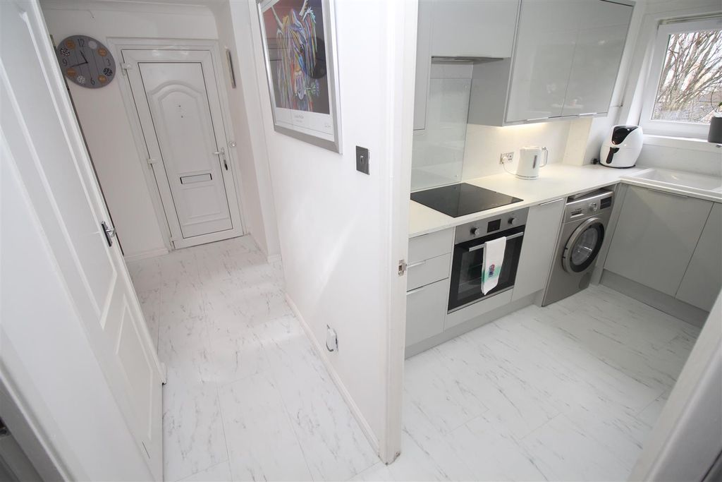 Additional image 15 of 3 bed flat for saleMargaret Street, Greenock PA16