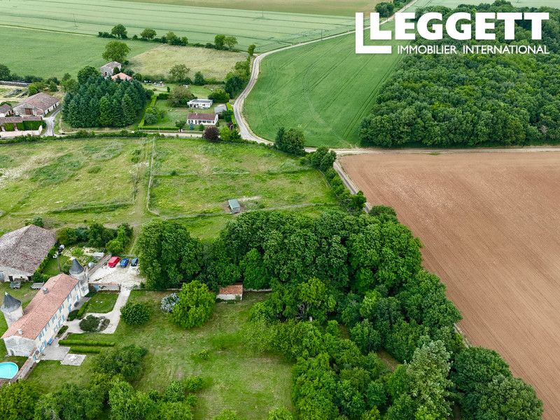 Property photo 3 of 10