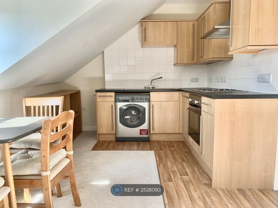 Property photo 1 of 7 Kitchen