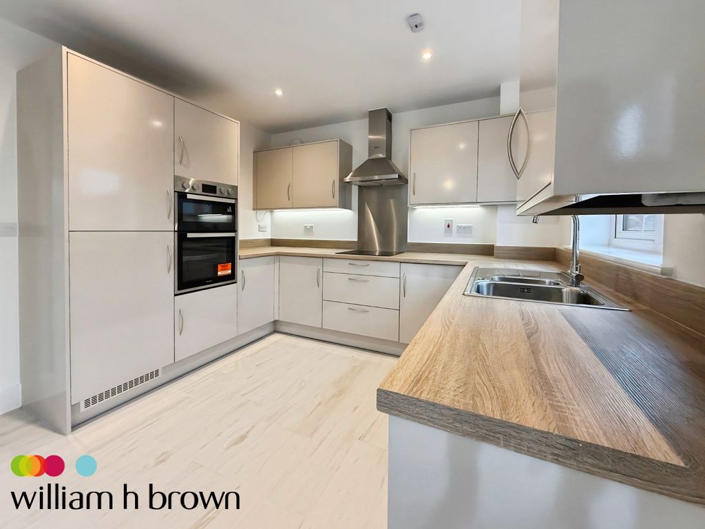 Property photo 2 of 23 Image