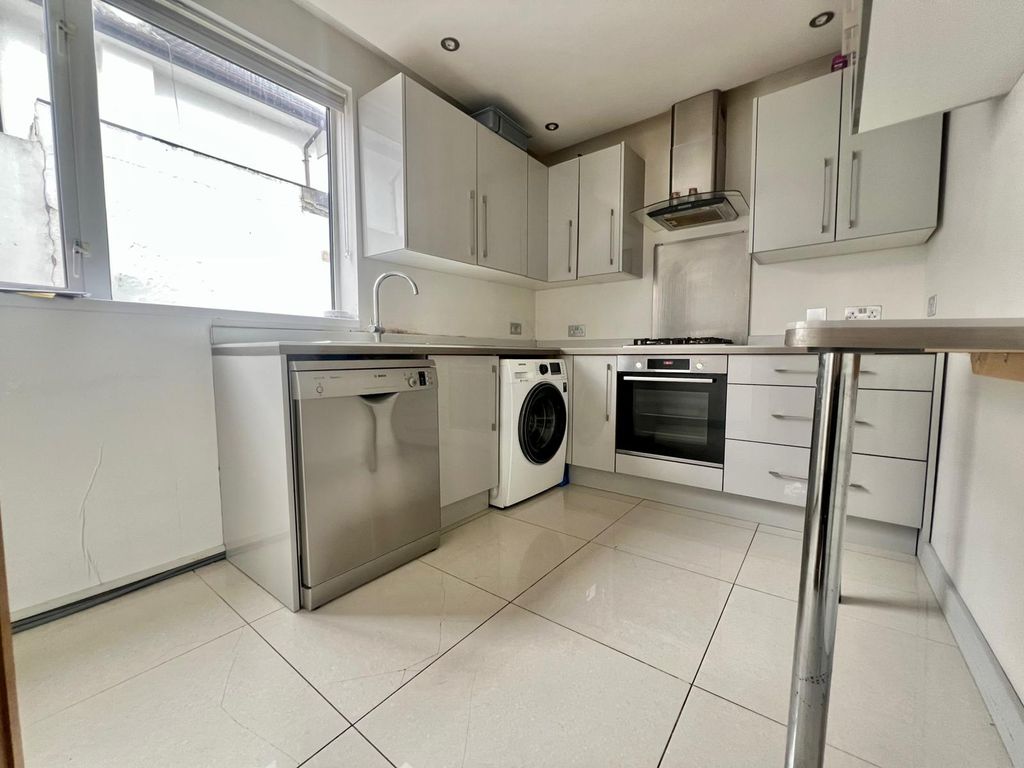 Property photo 3 of 23 Whatsapp Image 2025-10-01 At 2.02.02 Pm (1).Jpeg