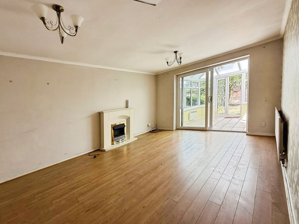 Property photo 2 of 16 Photo 6