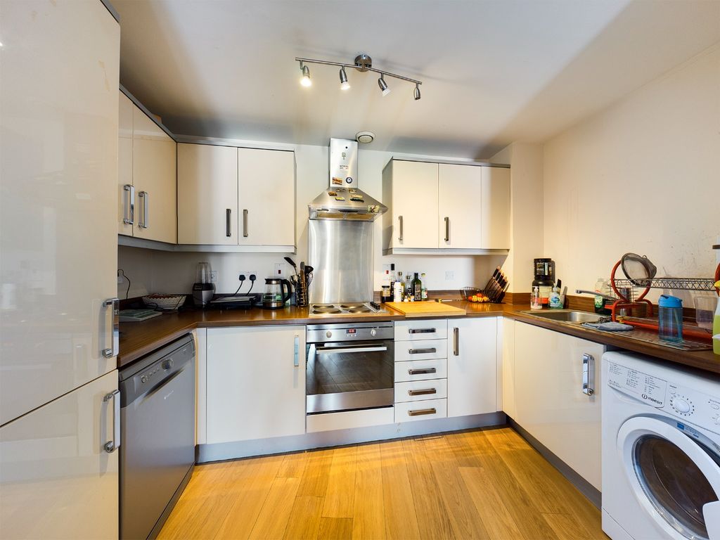 Property photo 3 of 13 1592255