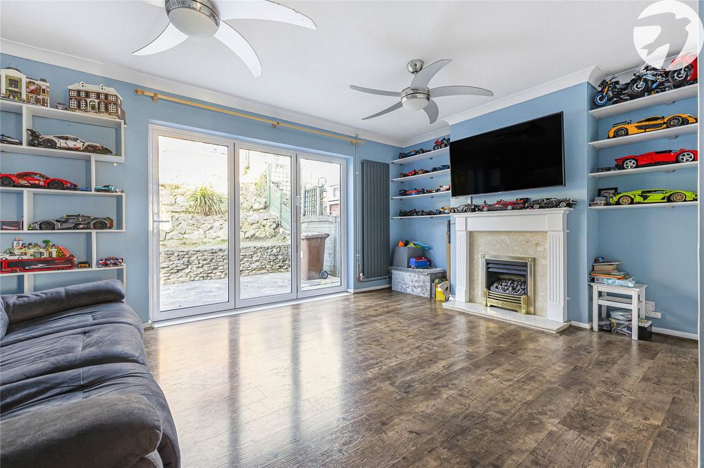 Property photo 2 of 23 Picture No. 07