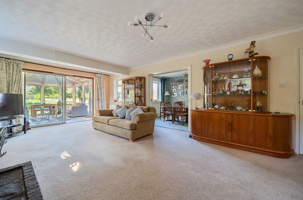 Property photo 3 of 21 1449857-33-69Eb39...