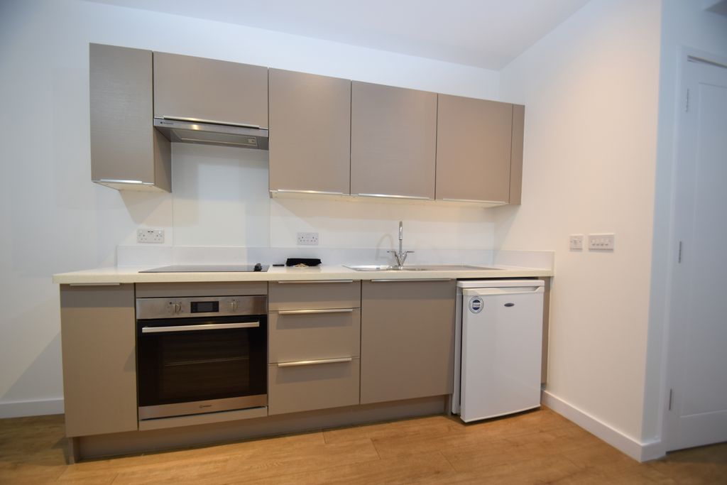 Property photo 2 of 6 Gallery