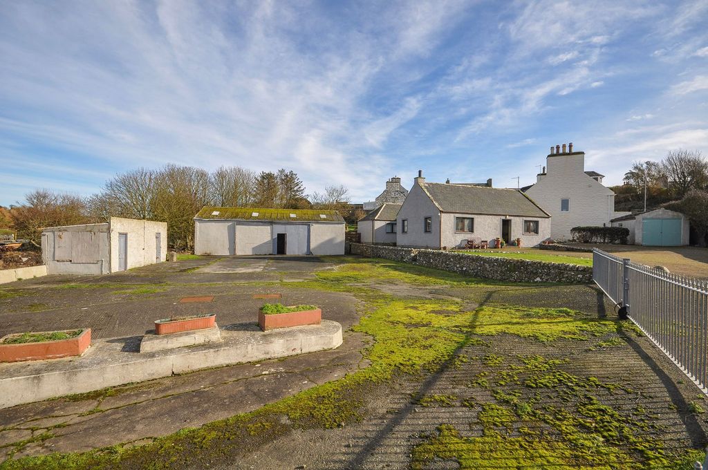 Property photo 1 of 36