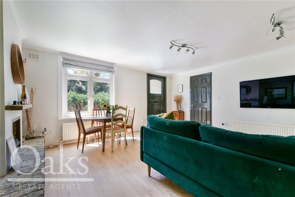 Property photo 3 of 8 Picture No. 02