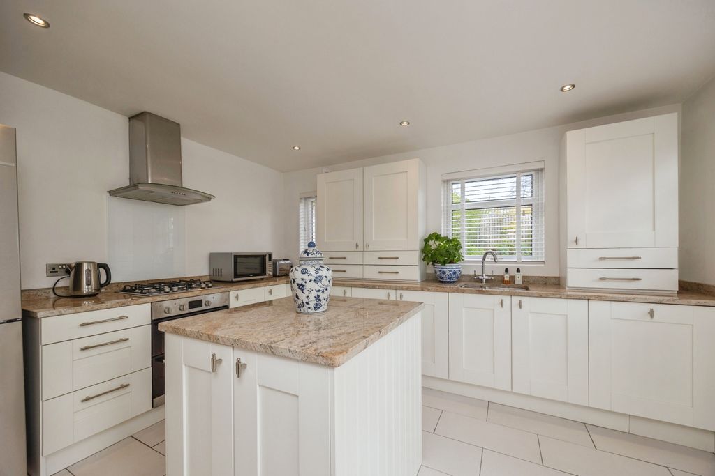 Property photo 3 of 42 Kitchen