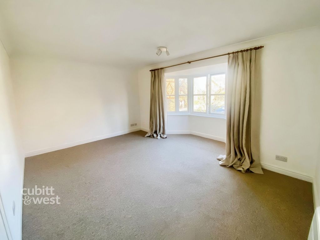 Property photo 2 of 12 Editedimage-545d3...