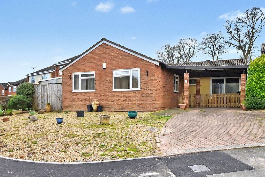 Property photo 1 of 18 Outside