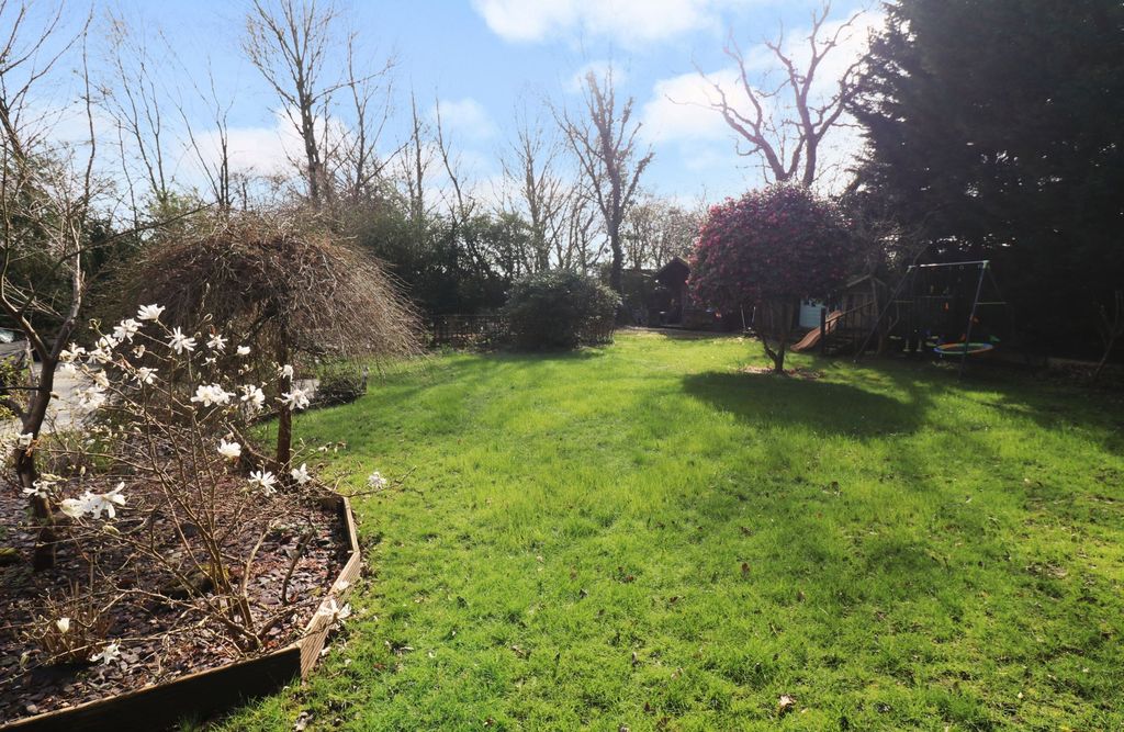 Additional image 27 of 4 bed detached bungalow for saleBotley Road, West End SO30