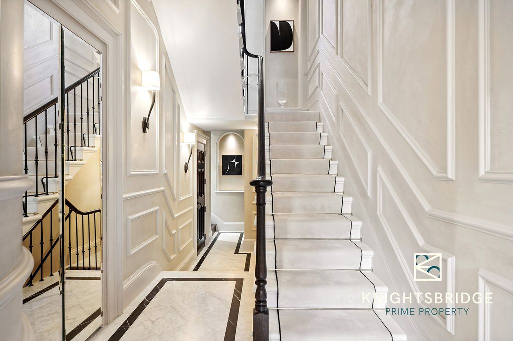 Additional image 25 of 6 bed property to rentChester Square, London SW1W