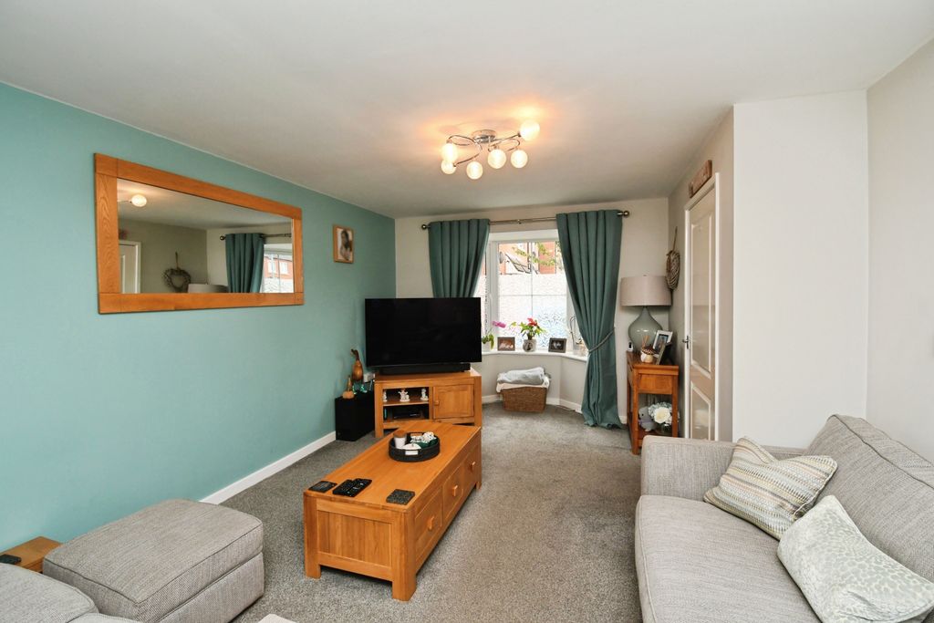 Property photo 3 of 15