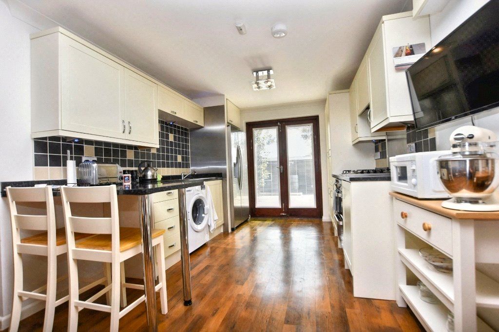 Property photo 2 of 7 Picture No. 11