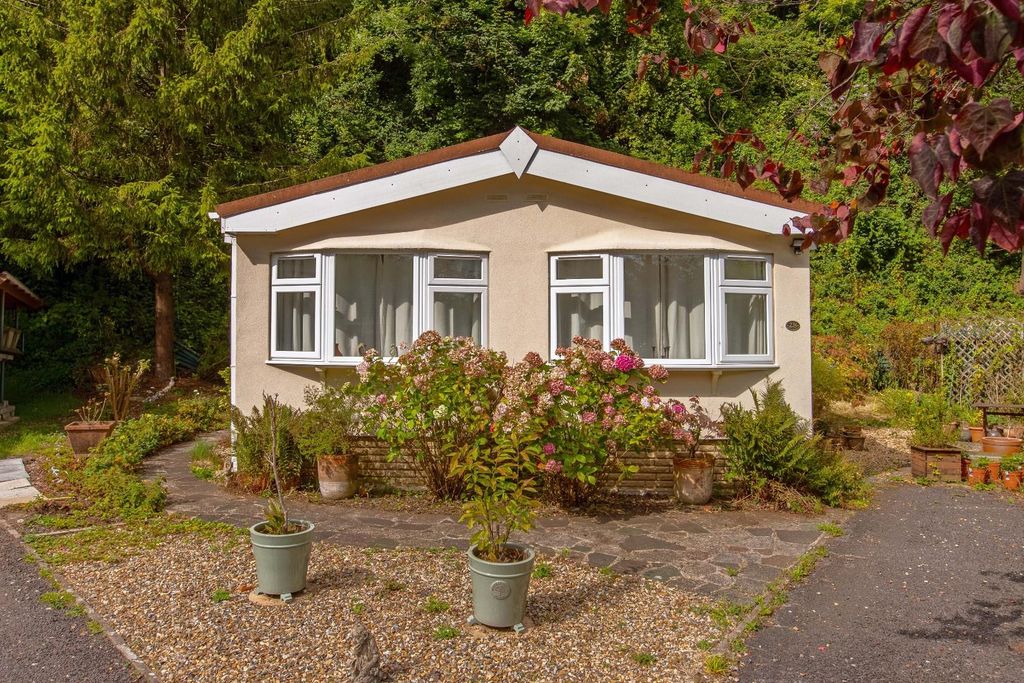 Property photo 1 of 18 Mount Park_17.Jpg