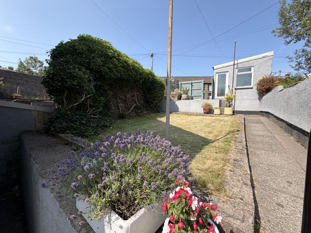 Property photo 2 of 35 Rear Garden