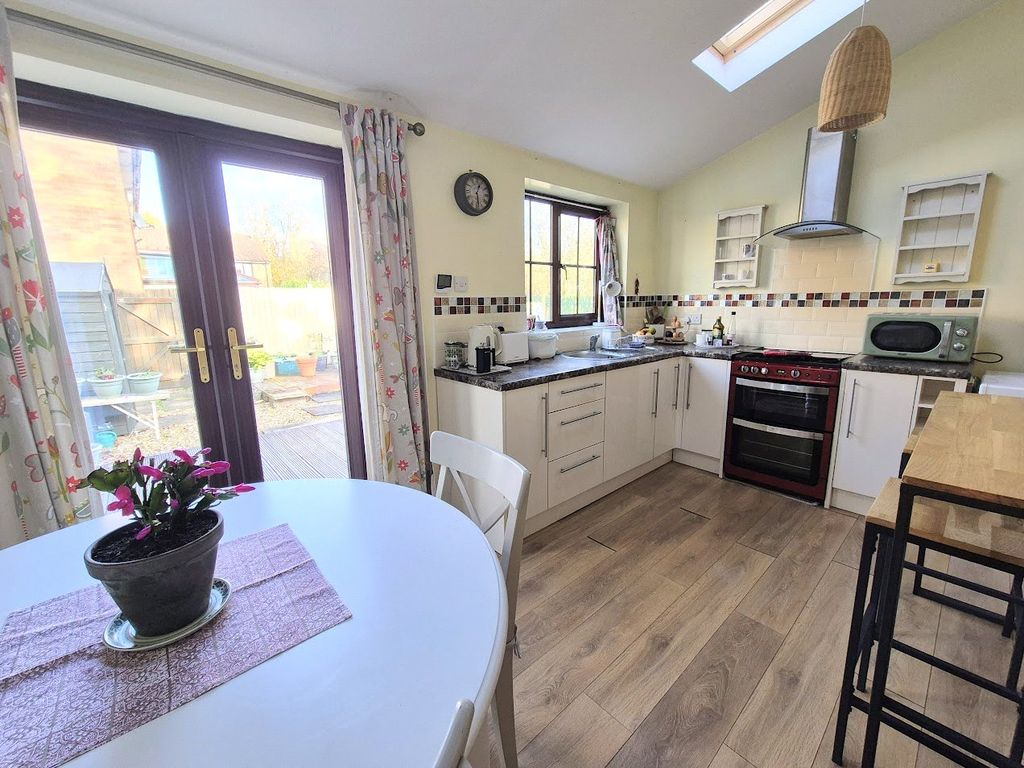 Property photo 2 of 11 Picture No. 03