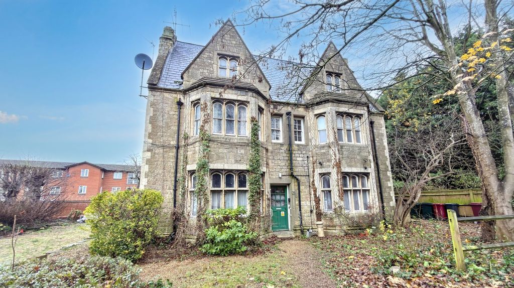 Property photo 2 of 36