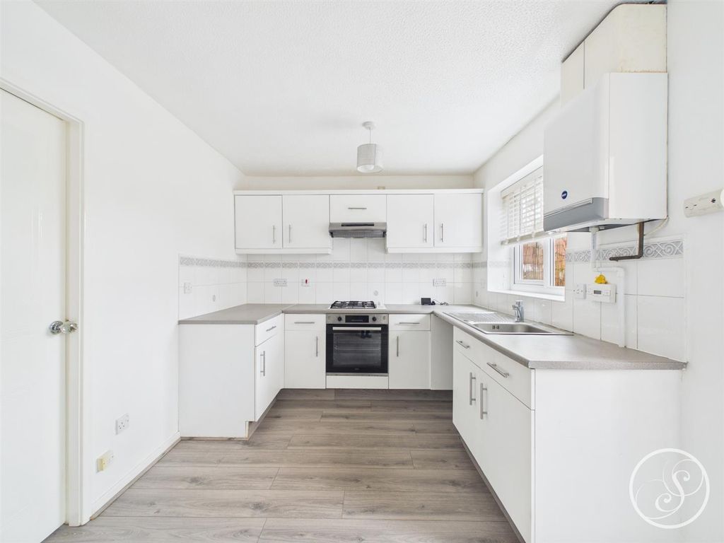 Property photo 3 of 14 Kitchen/Diner