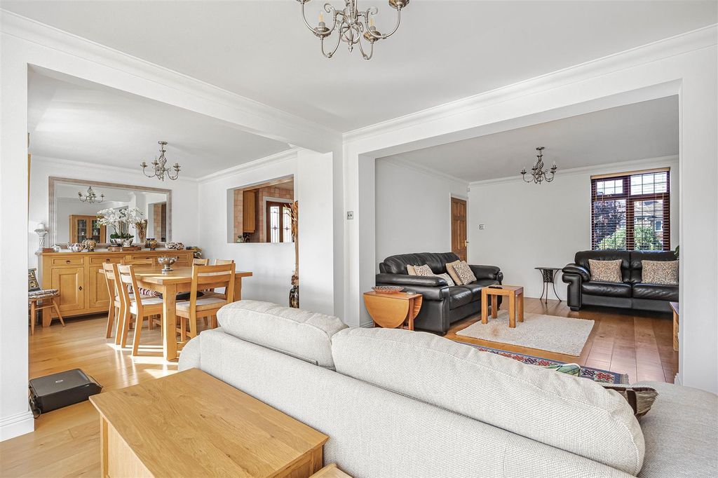 Property photo 3 of 29