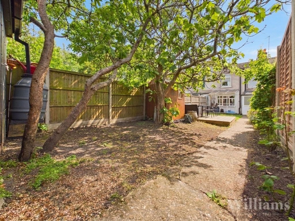 Property photo 3 of 18