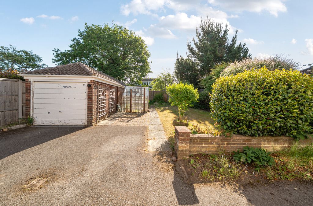 Property photo 2 of 12 1463707-17-6A1014...