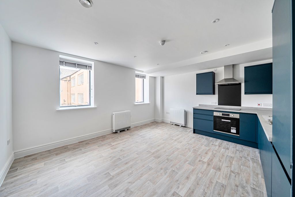 Property photo 2 of 9 1448343-1-69E634Fe1A7c7