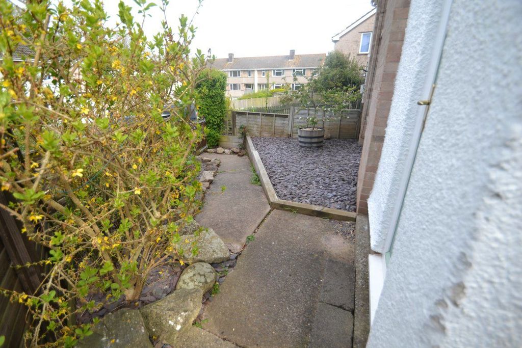 Property photo 2 of 24