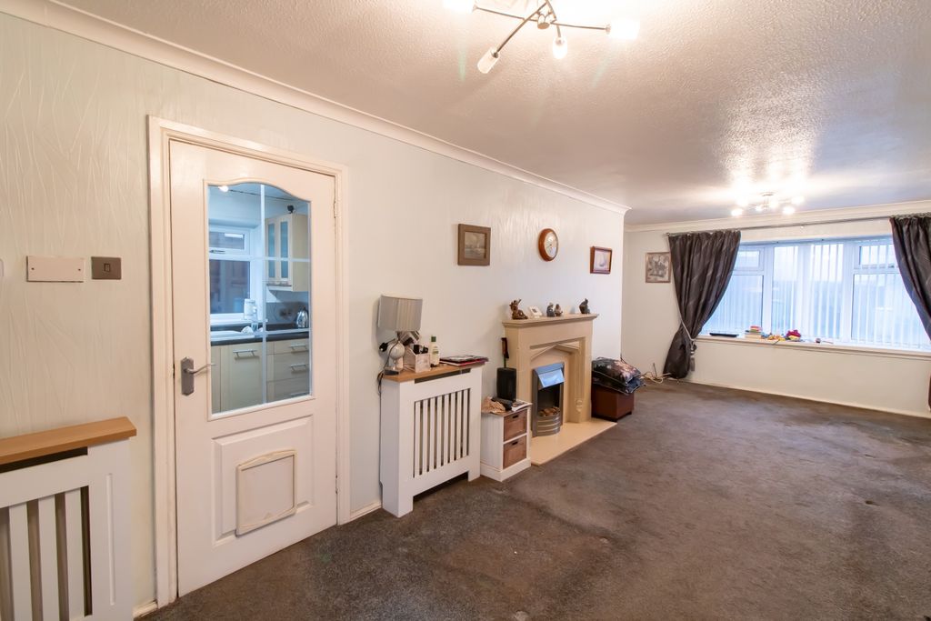 Property photo 2 of 18 Image 1