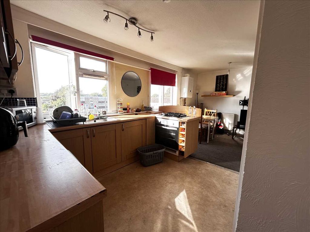 Property photo 2 of 4