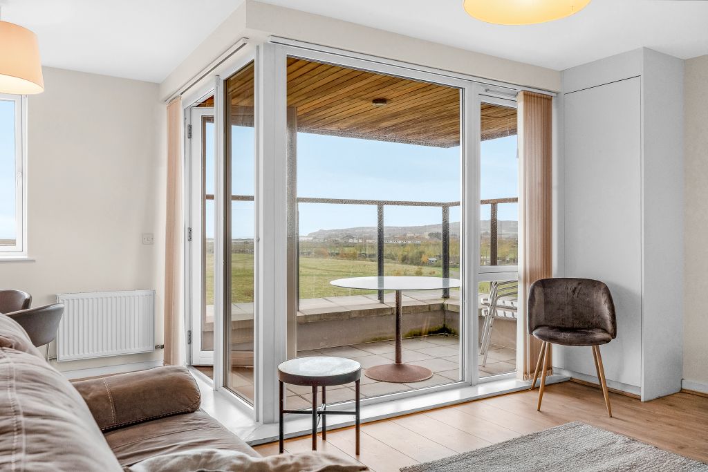 Property photo 3 of 13