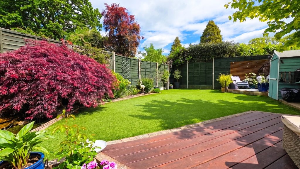 Property photo 2 of 18 5146616