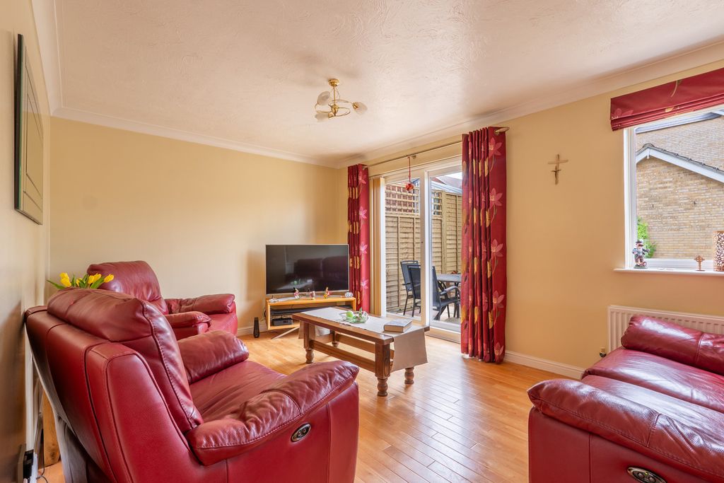 Property photo 3 of 13