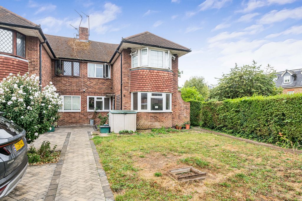 Property photo 1 of 16