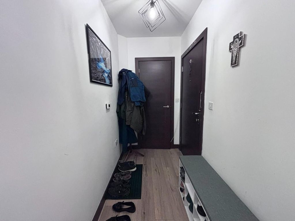 Property photo 3 of 17 B463F024-Ae0E-4F4A-B415-2141Fea70F6c.Jpg